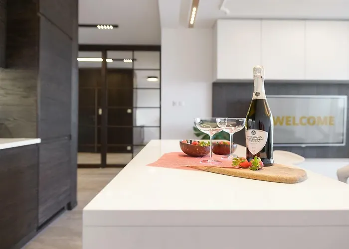 Apartament Perfectely Located With Free Parking Poznań