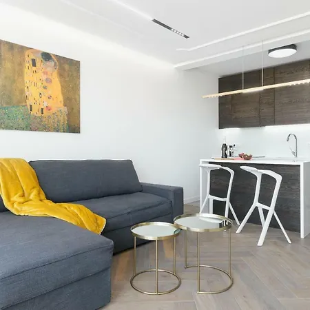 Perfectely Located With Free Parking Poznan